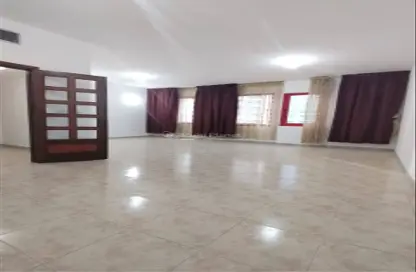 شقة - 2 غرف نوم - 2 حمامات للايجار في شارع حمدان - أبوظبي