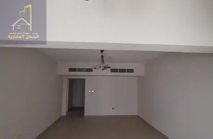 Apartment - 2 Bedrooms - 3 Bathrooms for rent in Crystal Plaza - Al Majaz 1 - Al Majaz - Sharjah