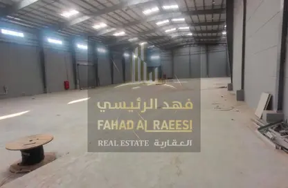 مستودع - استوديو - 8 حمامات للبيع في أم الثعوب - أم القيوين