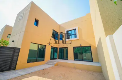 تاون هاوس - 4 غرف نوم - 5 حمامات للبيع في مدينة الشارقة المستدامة - الشارقة