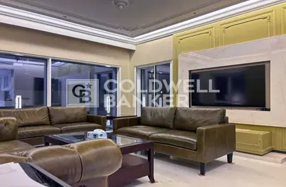 Villa - 5 Bedrooms - 4 Bathrooms for sale in Meadows 1 - Meadows - Dubai
