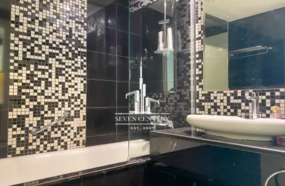 Apartment - Studio - 1 Bathroom for sale in Bay's Edge - Business Bay - Dubai
