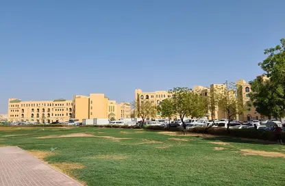 شقة - غرفة نوم - 2 حمامات للبيع في جاي03 - طراز مغربي - المدينة الدولية - دبي