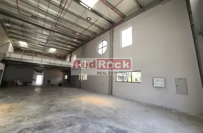 Warehouse - Studio - 4 Bathrooms for rent in Al Quoz Industrial Area 2 - Al Quoz Industrial Area - Al Quoz - Dubai