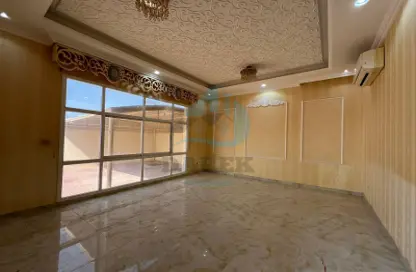 Villa - 5 Bedrooms - 6 Bathrooms for rent in Ajman 44 building - Al Hamidiya 1 - Al Hamidiya - Ajman