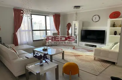 Living Room image for: Apartment - 3 Bedrooms - 4 Bathrooms for rent in Murjan 1 - Murjan - Jumeirah Beach Residence - Dubai, Image 1