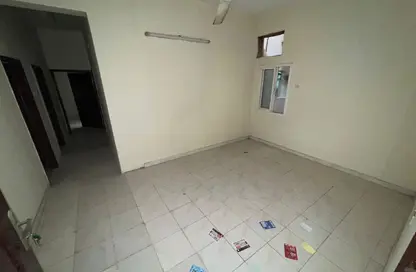 Apartment - 2 Bedrooms - 1 Bathroom for rent in Al Rumailah building - Al Rumailah 2 - Al Rumaila - Ajman