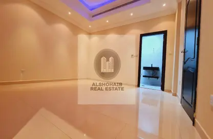 Apartment - 2 Bedrooms - 1 Bathroom for rent in Between Two Bridges - Abu Dhabi
