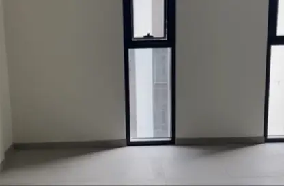 شقة - 1 حمام للبيع في ذا سولو - الجادة - الشارقة