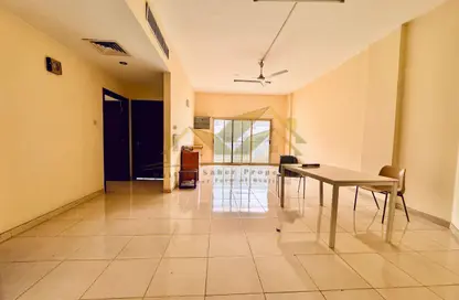 Apartment - 2 Bedrooms - 2 Bathrooms for rent in Al Hamriya-1 - Al Hamriya - Bur Dubai - Dubai