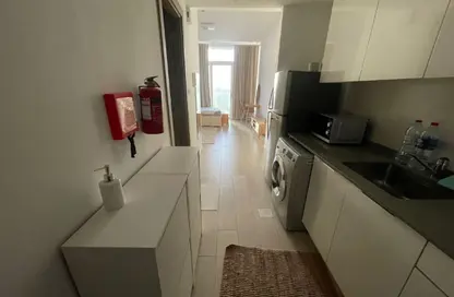 Apartment - Studio - 1 Bathroom for rent in Bloom Towers C - Bloom Towers - District 10 - Jumeirah Village Circle - Dubai