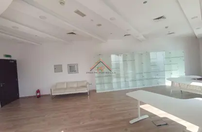 مكتب - استوديو للايجار في برج بارك لين - الخليج التجاري - دبي