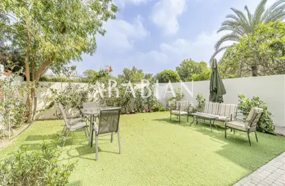 فيلا - 2 غرف نوم - 3 حمامات للبيع في الينابيع 11 - الينابيع - دبي