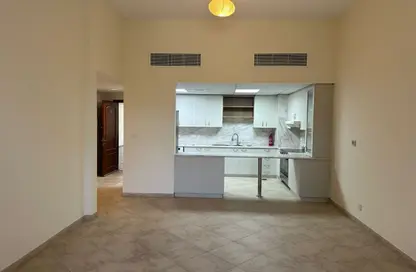 شقة - 2 غرف نوم - 2 حمامات للايجار في ويدكومب هاوس 3 - وايدكومب هاوس - مدينة السيارات - دبي