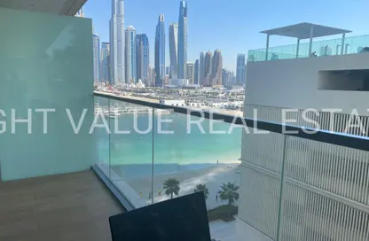 Apartment - 1 Bedroom - 2 Bathrooms for sale in Marina Vista - EMAAR Beachfront - Dubai Harbour - Dubai