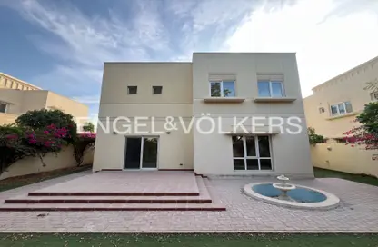 Villa - 3 Bedrooms - 4 Bathrooms for rent in Meadows 9 - Meadows - Dubai