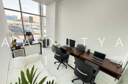 مكتب - استوديو - 1 حمام للايجار في ريد اڤينيو - منطقة القرهود - دبي