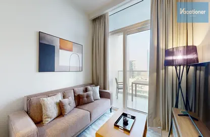 Living Room image for: Apartment - 1 Bedroom - 1 Bathroom for rent in Reva Residences - Business Bay - Dubai, Image 1