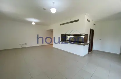 Apartment - 2 Bedrooms - 3 Bathrooms for rent in South Ridge 3 - South Ridge - Downtown Dubai - Dubai