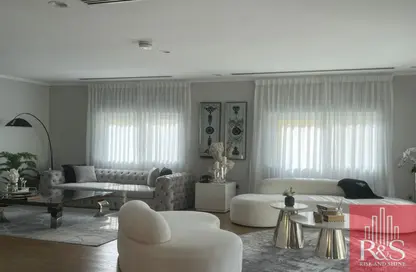 Villa - 4 Bedrooms - 5 Bathrooms for rent in Jumeirah Park Homes - Jumeirah Park - Dubai