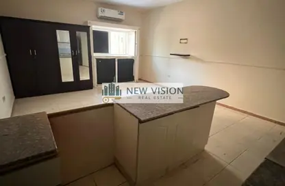 Apartment - 1 Bathroom for rent in Al Qulaya'ah - Al Sharq - Sharjah