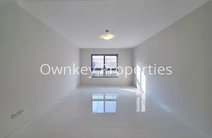 شقة - غرفة نوم - 2 حمامات للايجار في الطوب - منخول - بر دبي - دبي شقة - غرفة نوم - 2 حمامات للايجار في الطوب - منخول - بر دبي - دبي