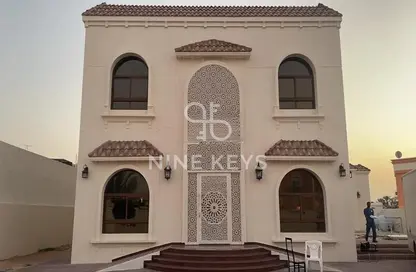Outdoor House image for: Villa - 5 Bedrooms - 7 Bathrooms for rent in Nad Al Hamar Avenues - Nadd Al Hammar - Dubai, Image 1