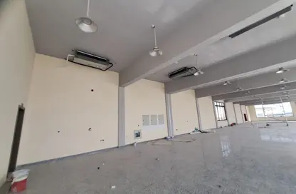 Show Room - Studio - 2 Bathrooms for rent in Sharjah Industrial Area - Sharjah