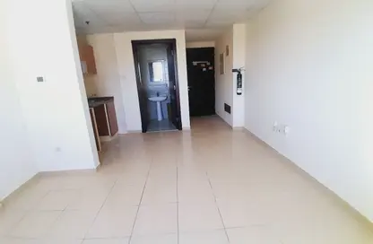 شقة - 1 حمام للايجار في بناية البطينة 9 - البطينة - الشارقة