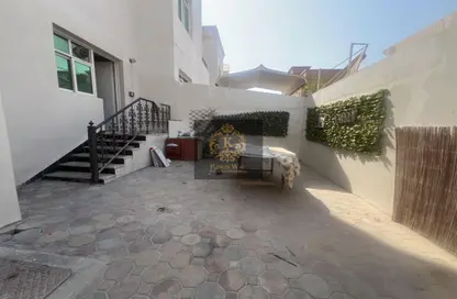 Villa - 4 Bedrooms - 5 Bathrooms for rent in Mohamed Bin Zayed City - Abu Dhabi