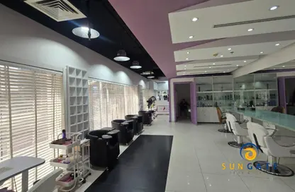 Shop - Studio for sale in One Lake Plaza - JLT Cluster T - Jumeirah Lake Towers - Dubai
