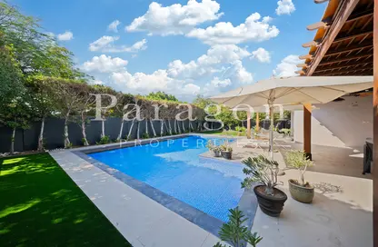 Villa - 5 Bedrooms - 6 Bathrooms for rent in Meadows 5 - Meadows - Dubai