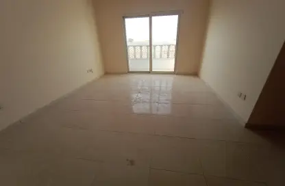 Empty Room image for: Apartment - 2 Bedrooms - 2 Bathrooms for rent in SG Muwaileh Building - Muwaileh - Sharjah, Image 1