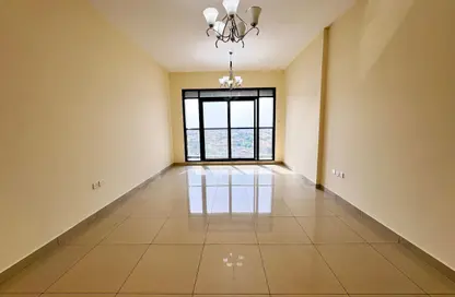 Apartment - 2 Bedrooms - 3 Bathrooms for rent in Etlala Residence 2 - Dubai Land Residence Complex - Dubai Land - Dubai
