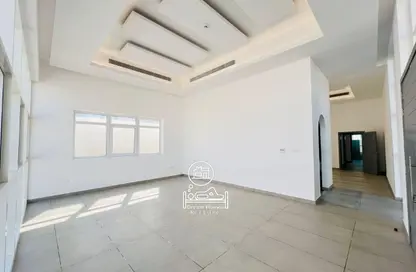 Villa - 5 Bedrooms - 7 Bathrooms for rent in Mohamed Bin Zayed City - Abu Dhabi
