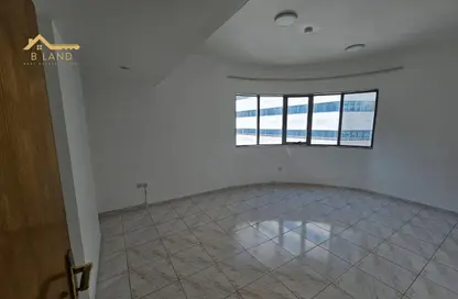 Apartment - 3 Bedrooms - 3 Bathrooms for rent in Al Majaz 3 - Al Majaz - Sharjah