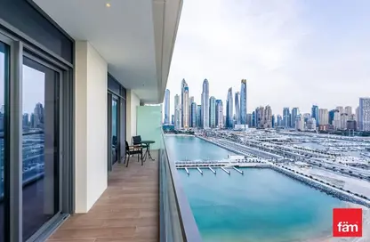 Apartment - 1 Bedroom - 1 Bathroom for rent in Marina Vista - EMAAR Beachfront - Dubai Harbour - Dubai