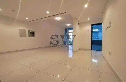 Empty Room image for: Apartment - 2 Bedrooms - 3 Bathrooms for rent in Danat Tower A - Danat Towers - Muroor Area - Abu Dhabi, Image 1