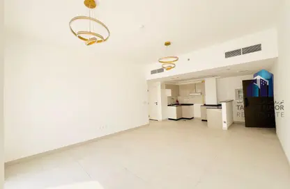 Apartment - 1 Bedroom - 2 Bathrooms for rent in Valoura Residence - Nad Al Sheba 1 - Nad Al Sheba - Dubai
