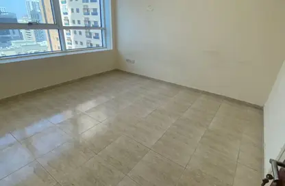 Apartment - 3 Bedrooms - 3 Bathrooms for rent in Al Taawun - Sharjah
