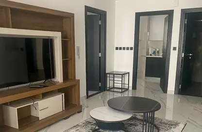 Apartment - 1 Bedroom - 2 Bathrooms for rent in Gardenia Livings - Arjan - Dubai