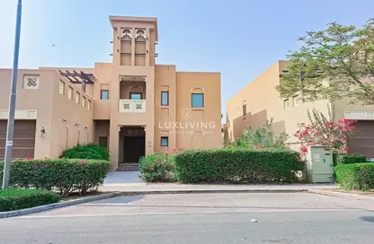 فيلا - 3 غرف نوم - 4 حمامات للايجار في فيلات طراز دبي - القرية الشمالية - الفرجان - دبي