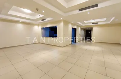 Apartment - 3 Bedrooms - 5 Bathrooms for rent in Bin Hendi Tower - Mankhool - Bur Dubai - Dubai