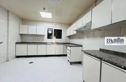 Apartment - 3 Bedrooms - 3 Bathrooms for rent in Port Saeed 202 - Port Saeed - Deira - Dubai