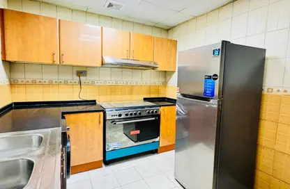 Apartment - 3 Bedrooms - 3 Bathrooms for rent in Al Khan Corniche - Al Khan - Sharjah