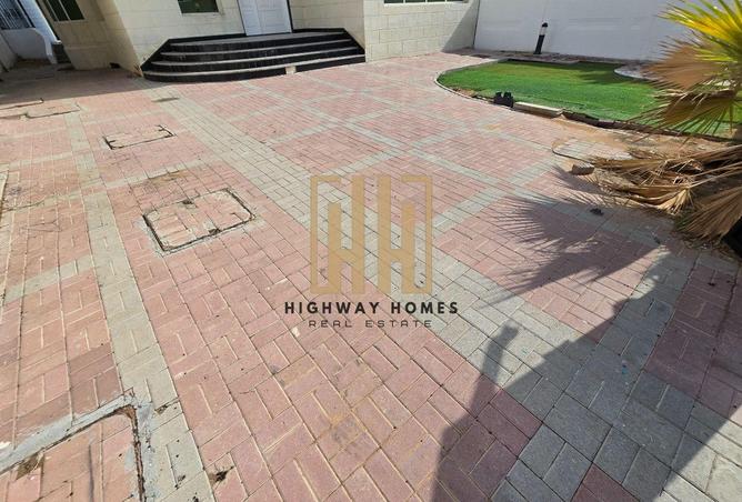 15890103 - صورة العقار 3