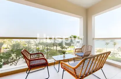 Apartment - 2 Bedrooms - 4 Bathrooms for sale in Al Hatimi - Shoreline Apartments - Palm Jumeirah - Dubai
