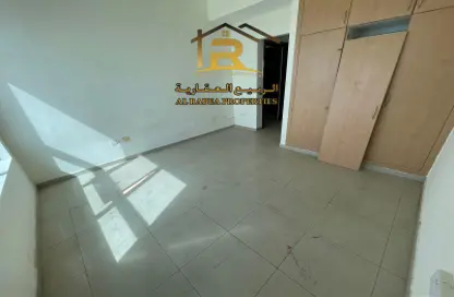 Apartment - 2 Bedrooms - 3 Bathrooms for rent in Al Rumailah building - Al Rumailah 2 - Al Rumaila - Ajman