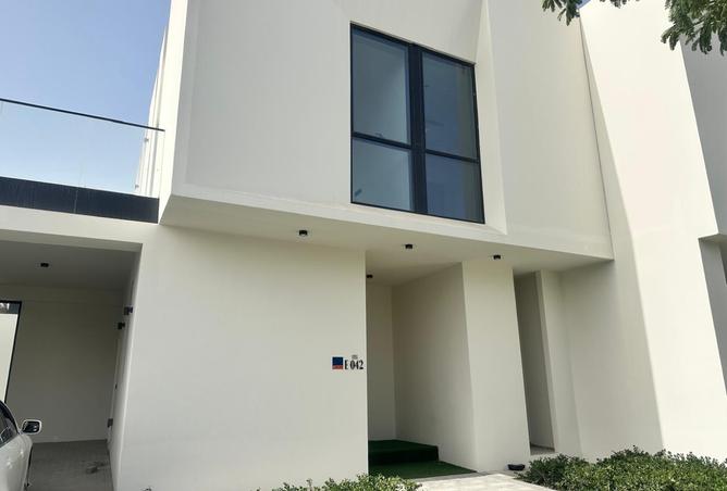 Villa - 3 Bedrooms - 5 Bathrooms for sale in Golf Community - Al Zorah - Ajman