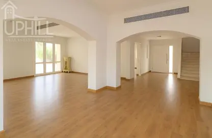 Villa - 5 Bedrooms - 5 Bathrooms for rent in Meadows 2 - Meadows - Dubai